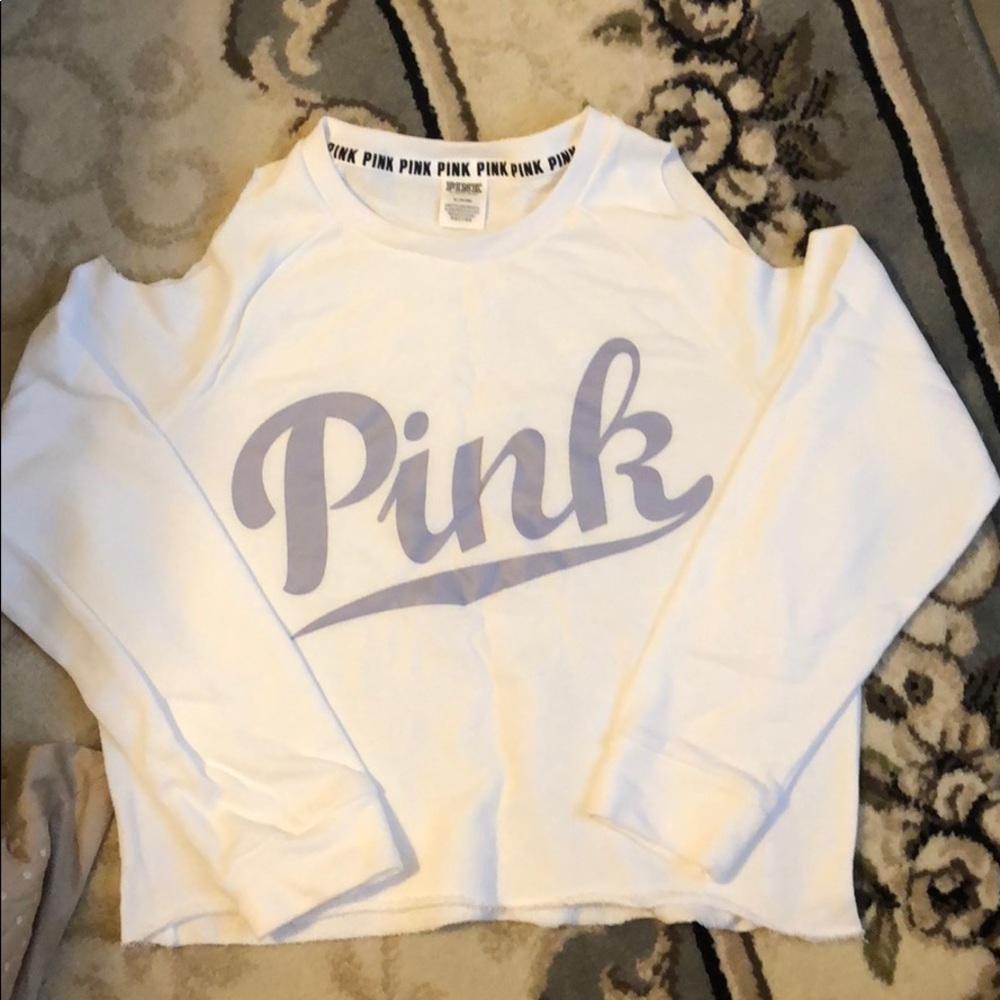 Pink VS-Open shoulders, limited edition.💕🍀